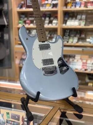 Ernie Ball Music Man - EBMM STINGRAY HH FIREMIST SILVER MN W/CS